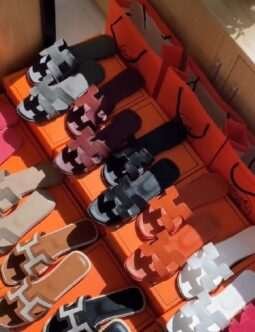 نعل حريمي (نسخة)