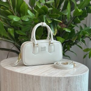 شنطة ميو ميو – ابيض