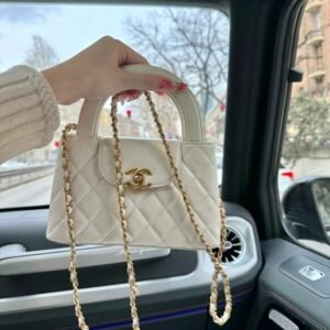 شنطة شانيل—ابيض