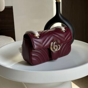 Gucci (غوتشي)—برغندي
