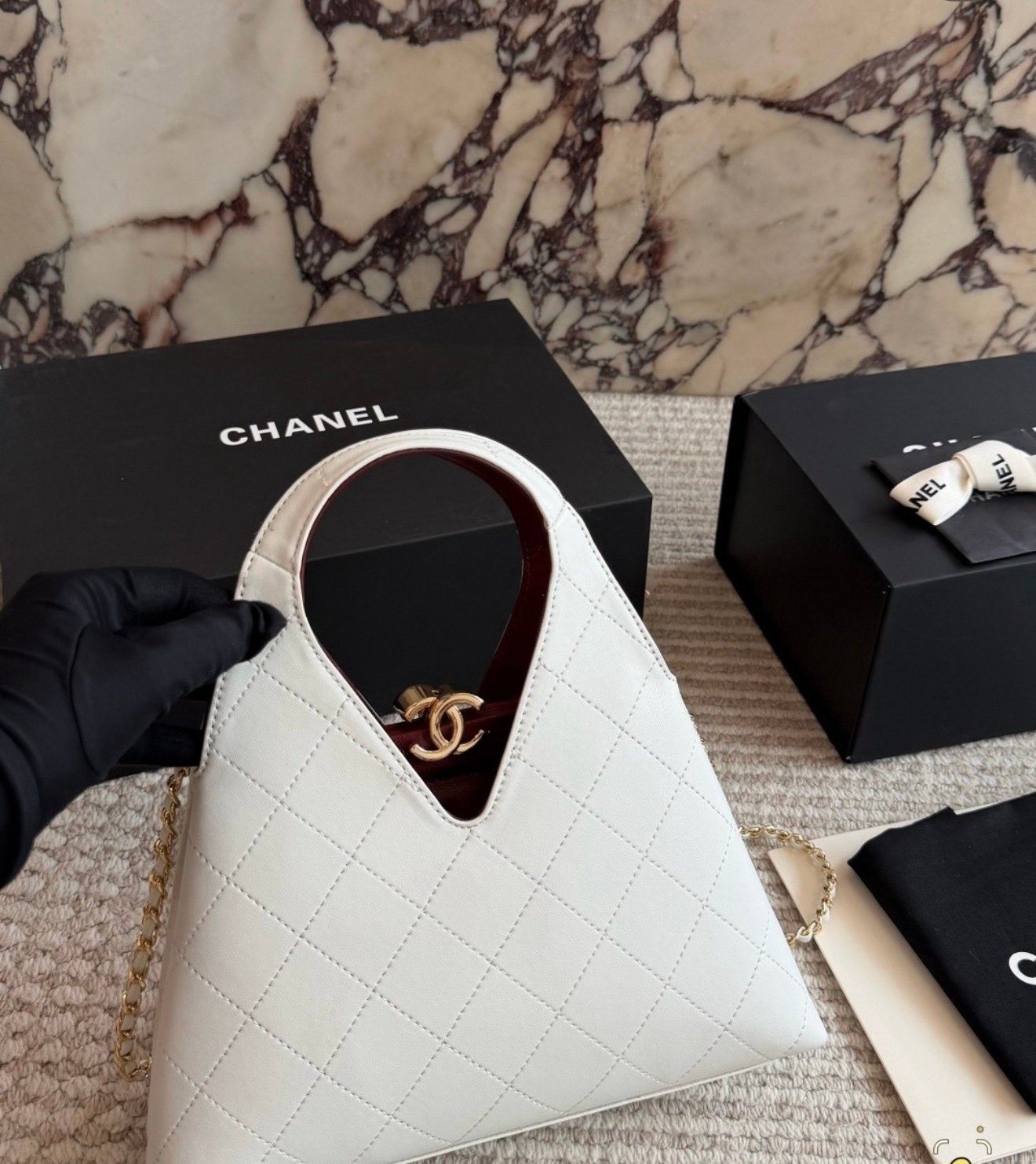 Chanel Coco Handleابيض - الصورة 2